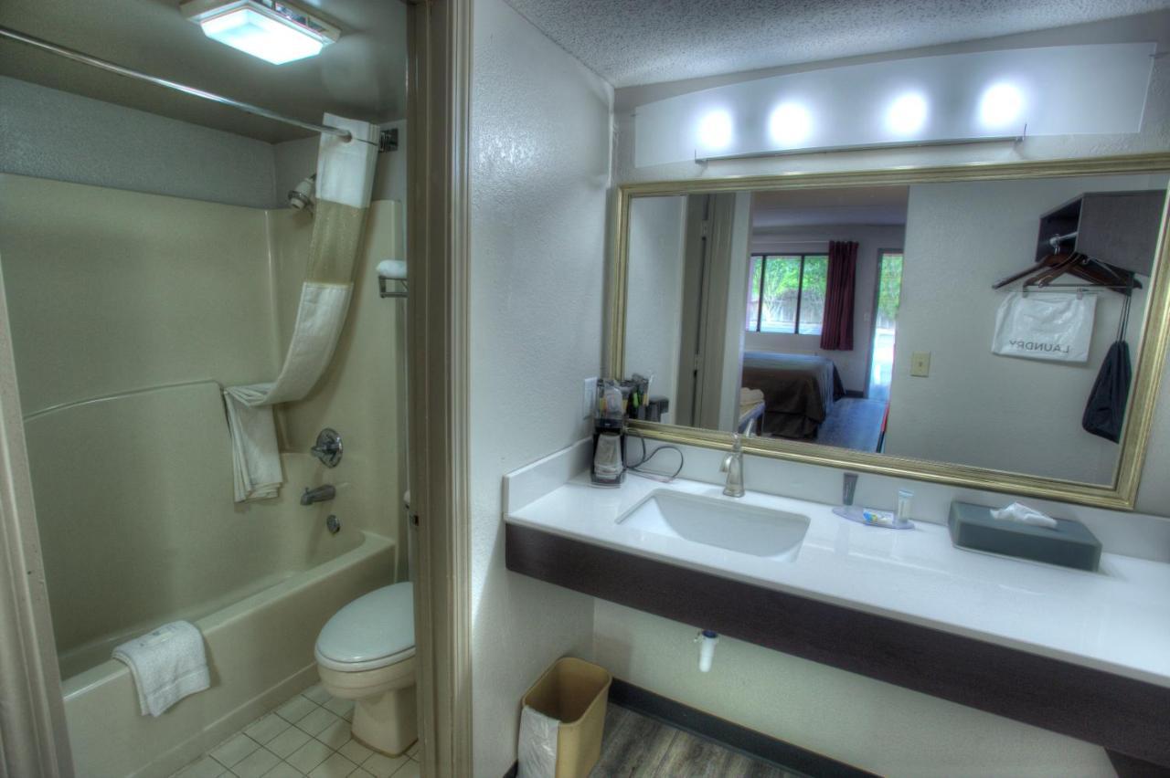 Budgetel Inn And Suites Plus Helen Exterior foto