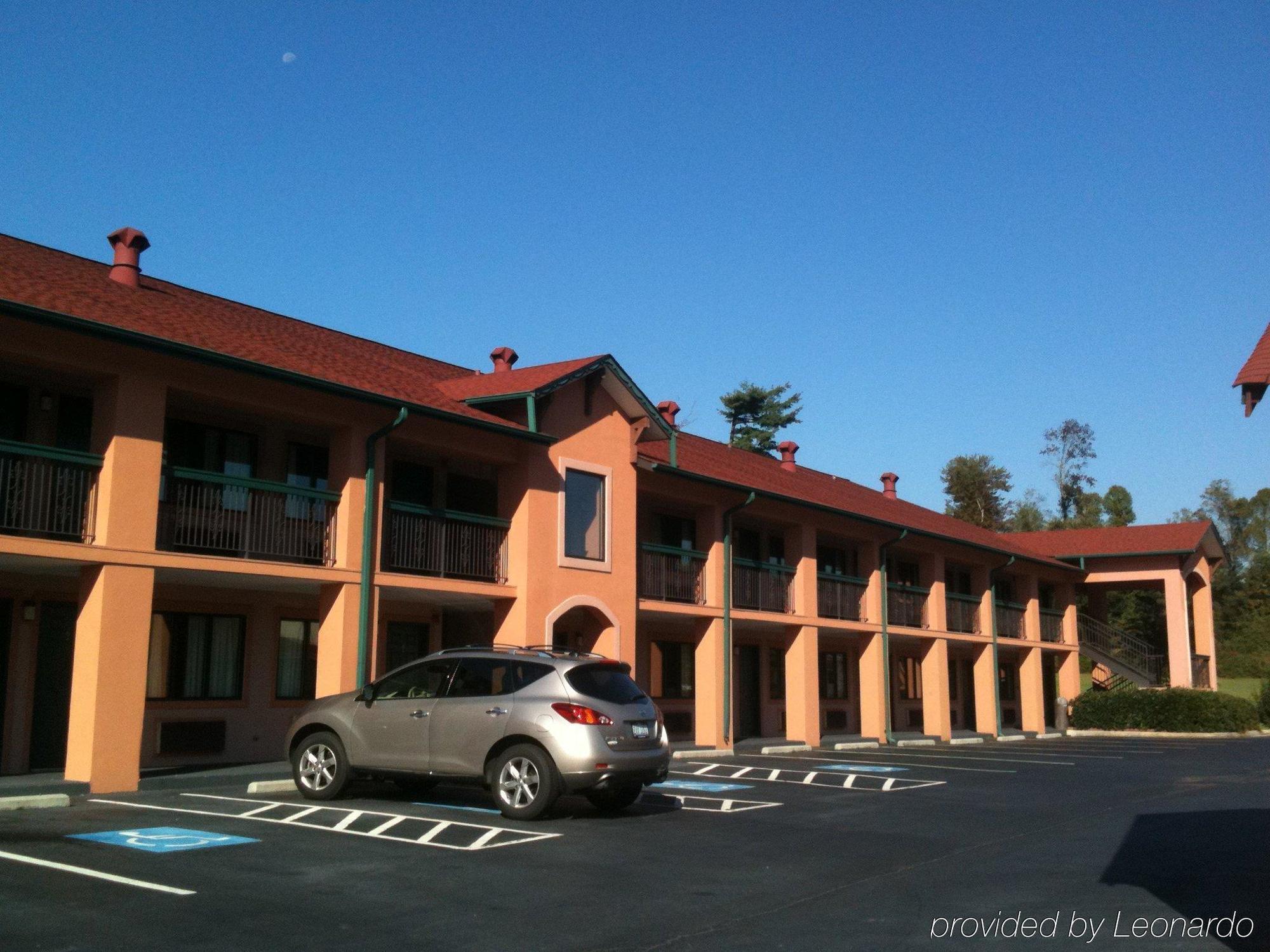 Budgetel Inn And Suites Plus Helen Restaurante foto